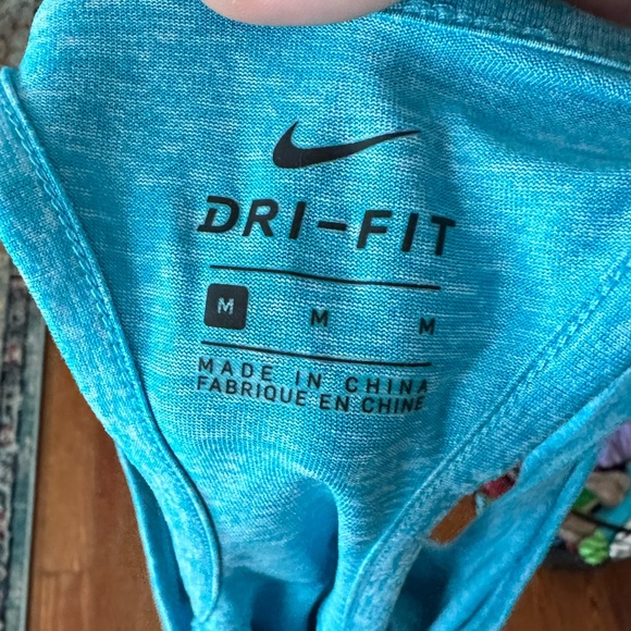 Host Pick ✨ Nike Women’s Razorback Tank - Picture 4 of 5